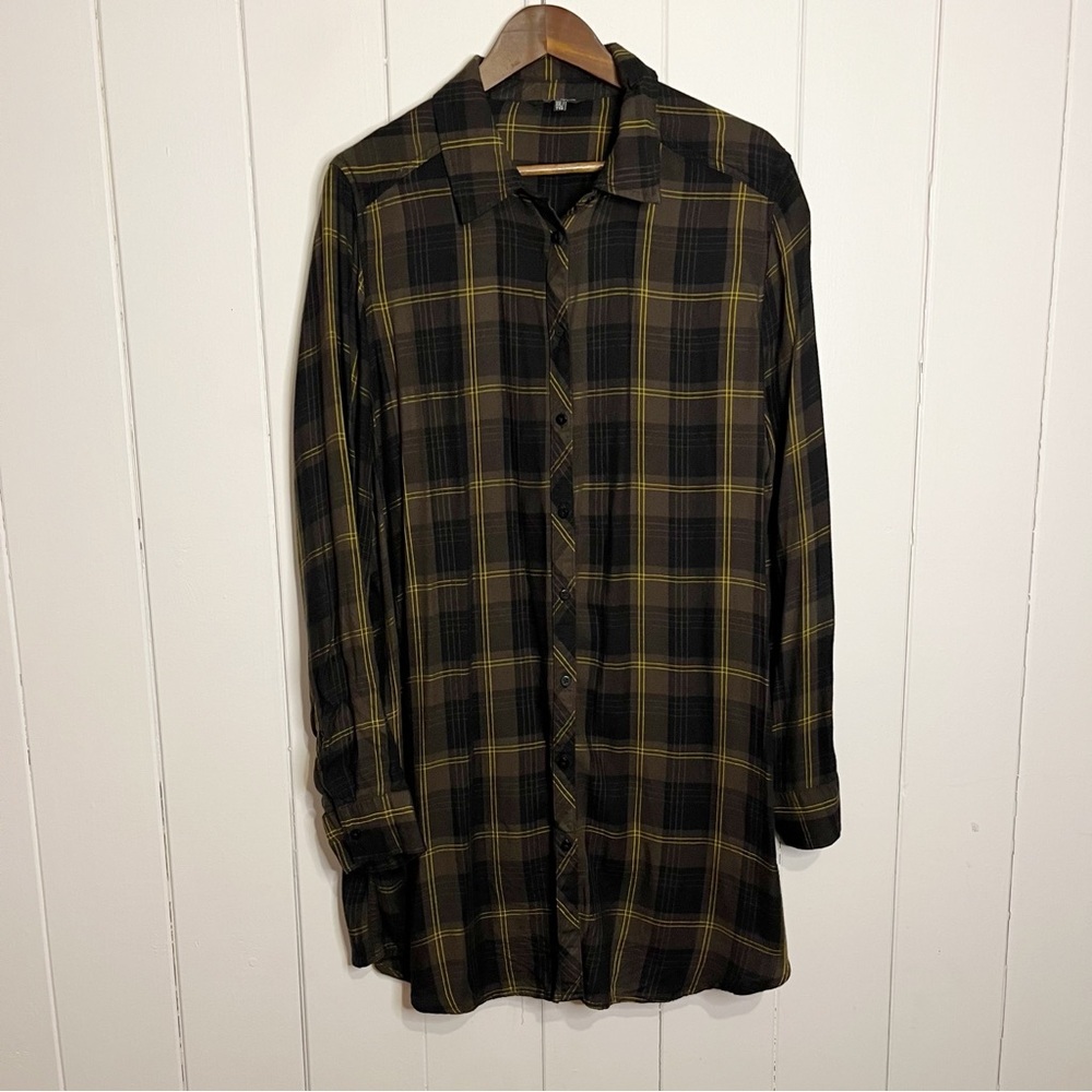George Long Green Plaid Button Up Top. Size Large.